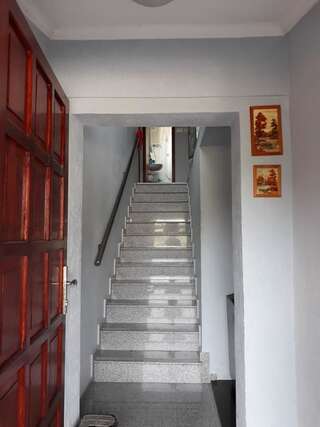 Апартаменты Guest House Lola Бар Апартаменты с видом на сад-9