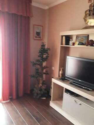 Апартаменты Guest House Lola Бар Апартаменты с видом на сад-17